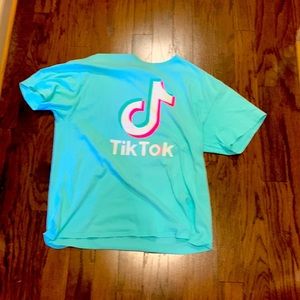 T-shirt, teal, tiktok